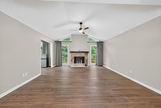 1382 Huntingford Drive, Marietta, GA 30068