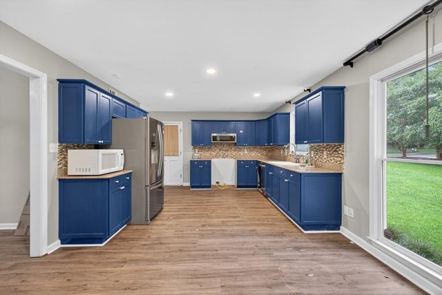 1382 Huntingford Drive, Marietta, GA 30068