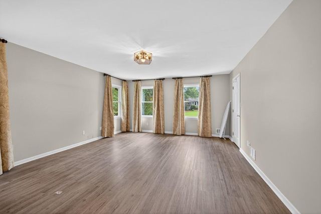 1382 Huntingford Drive, Marietta, GA 30068