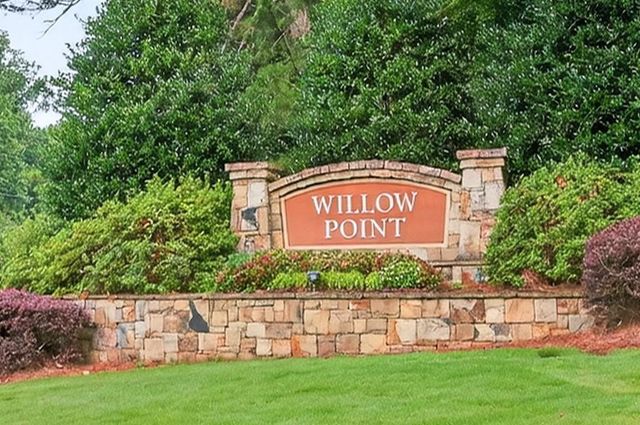 1382 Huntingford Drive, Marietta, GA 30068