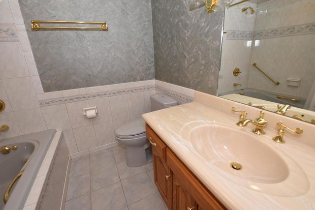 2205 Dwight STREET, Racine, WI 53403