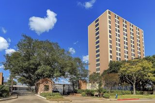 7510 Hornwood Drive 204, Houston, TX 77036