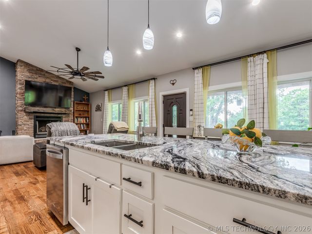 72194 S 312 Place, Wagoner, OK 74467