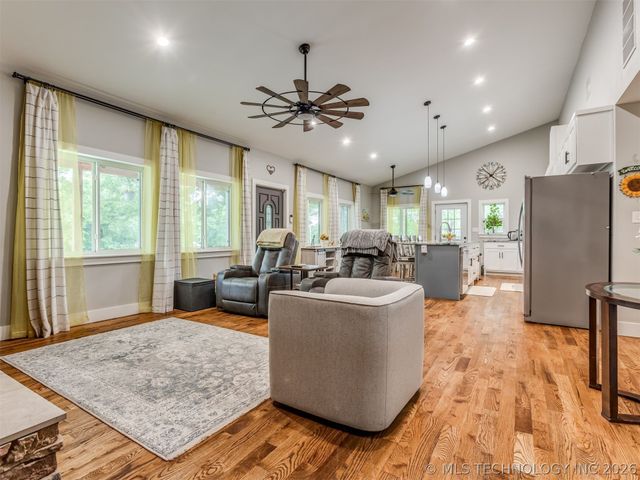72194 S 312 Place, Wagoner, OK 74467