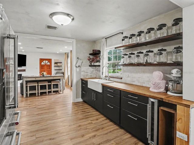 1801 S FERN CREEK AVENUE, Orlando, FL 32806