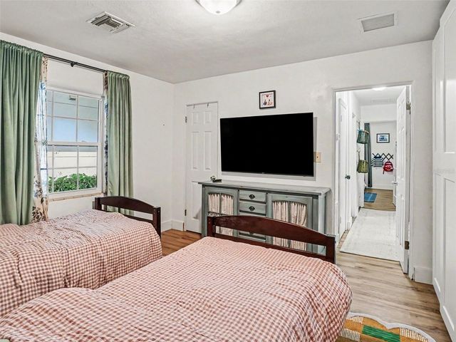 1801 S FERN CREEK AVENUE, Orlando, FL 32806