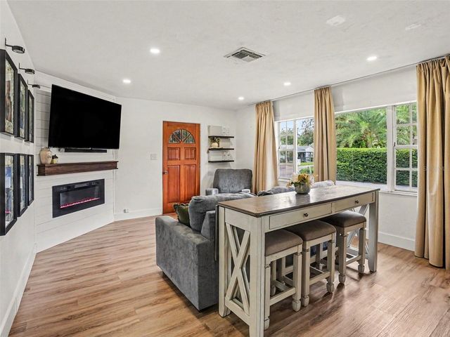 1801 S FERN CREEK AVENUE, Orlando, FL 32806