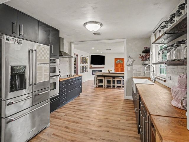 1801 S FERN CREEK AVENUE, Orlando, FL 32806