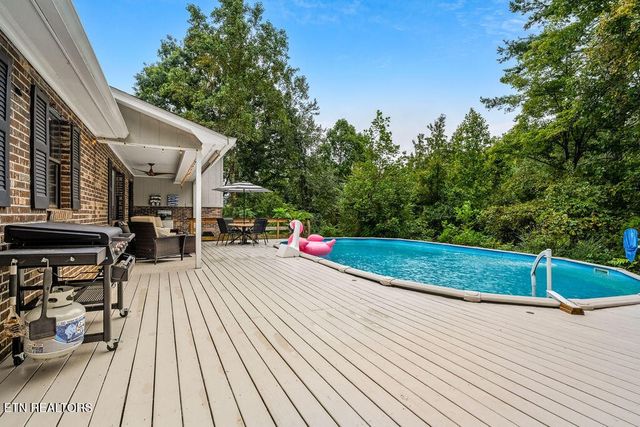 8720 Spangler Rd, Knoxville, TN 37920