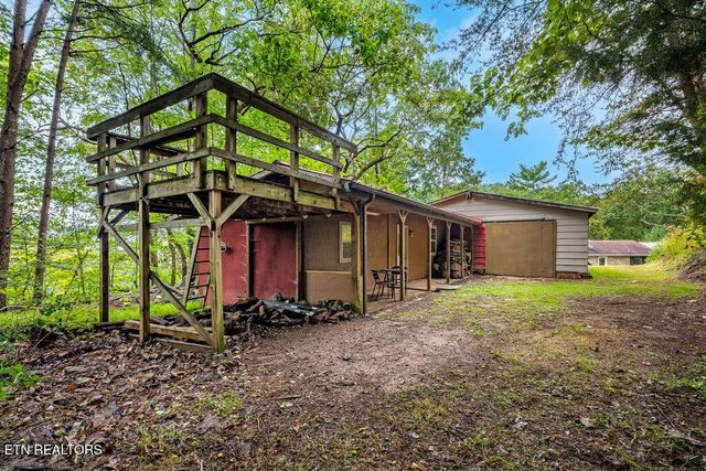 8720 Spangler Rd, Knoxville, TN 37920