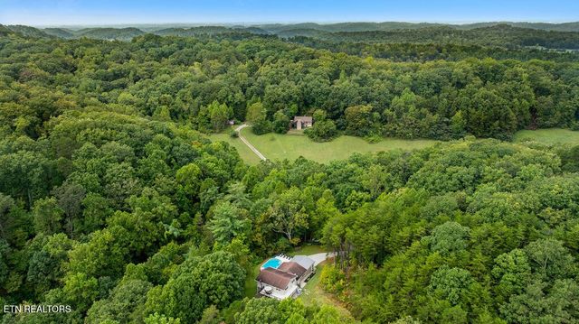 8720 Spangler Rd, Knoxville, TN 37920