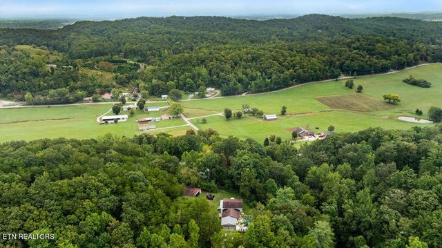 8720 Spangler Rd, Knoxville, TN 37920