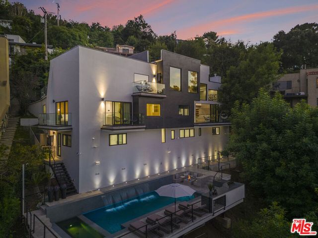 7317 Caverna Drive, Los Angeles, CA 90068