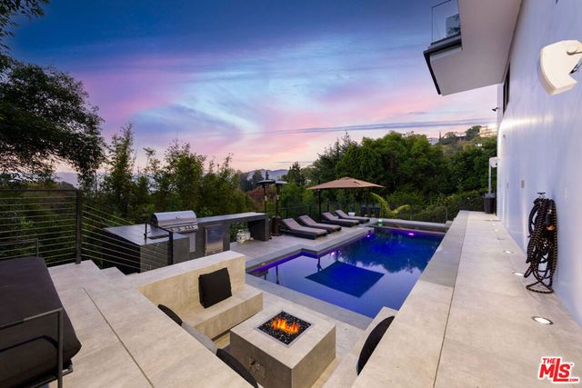 7317 Caverna Drive, Los Angeles, CA 90068