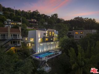 7317 Caverna Drive, Los Angeles, CA 90068