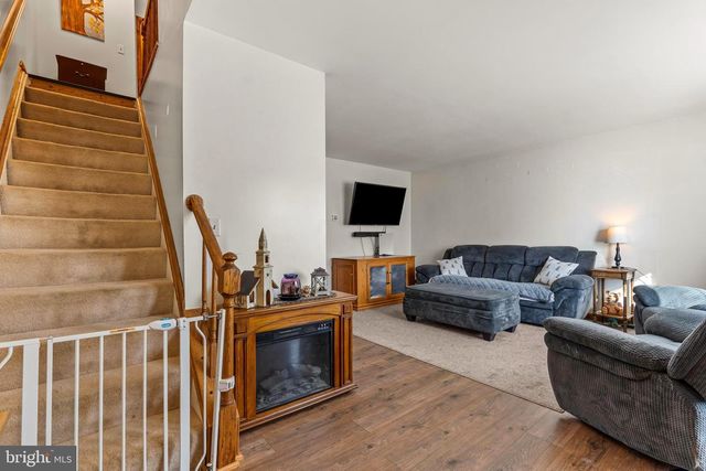 613 WESTWOOD ST, Hagerstown, MD 21740