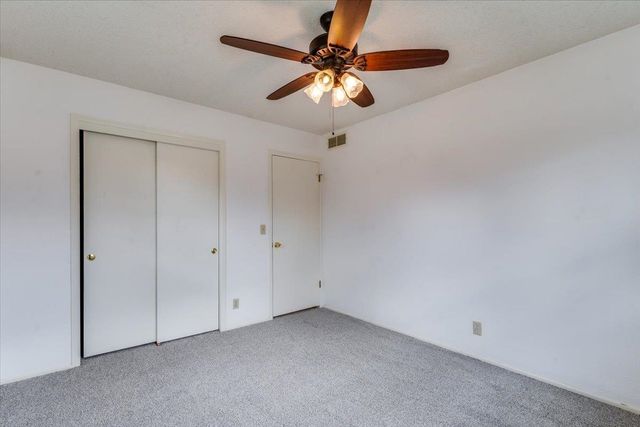 995 N Westlink Ave, Wichita, KS 67212