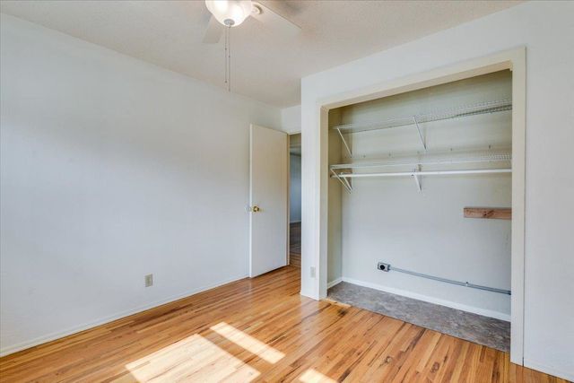 995 N Westlink Ave, Wichita, KS 67212