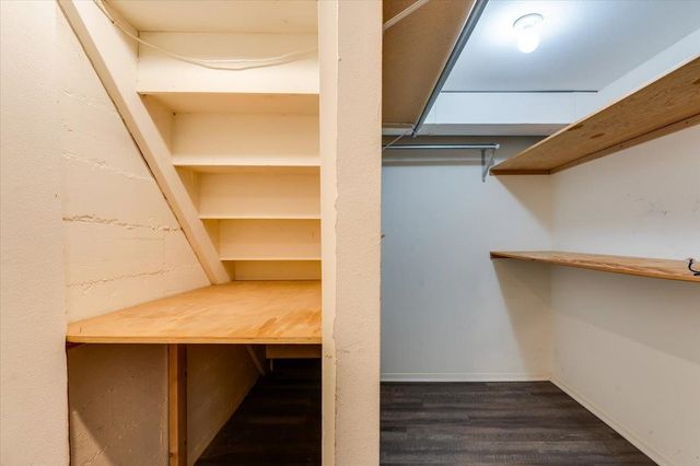 995 N Westlink Ave, Wichita, KS 67212