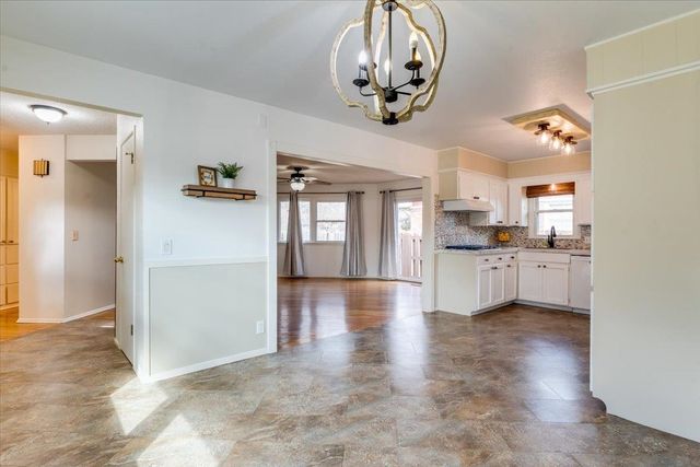 995 N Westlink Ave, Wichita, KS 67212