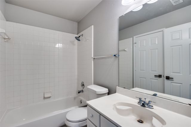 1417 Summerhill Drive, Carrollton, TX 75007