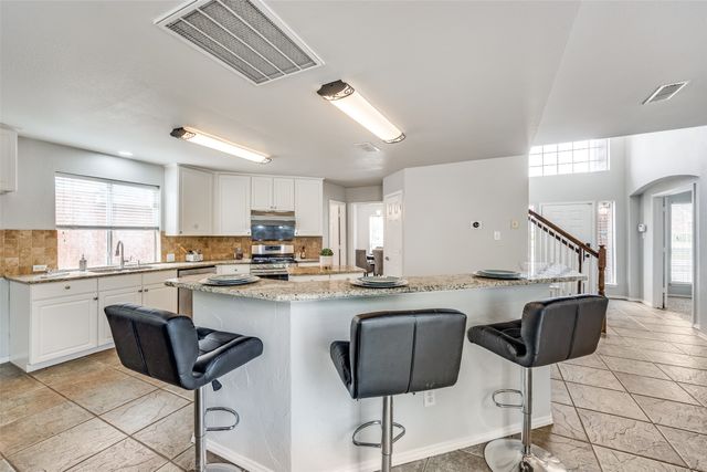 1417 Summerhill Drive, Carrollton, TX 75007