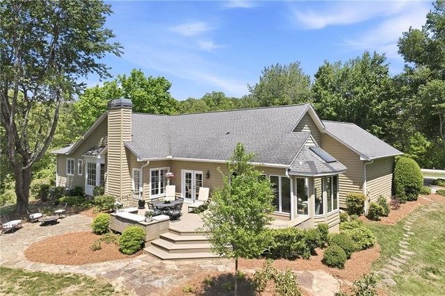 5030 Highland Road, Gainesville, GA 30506