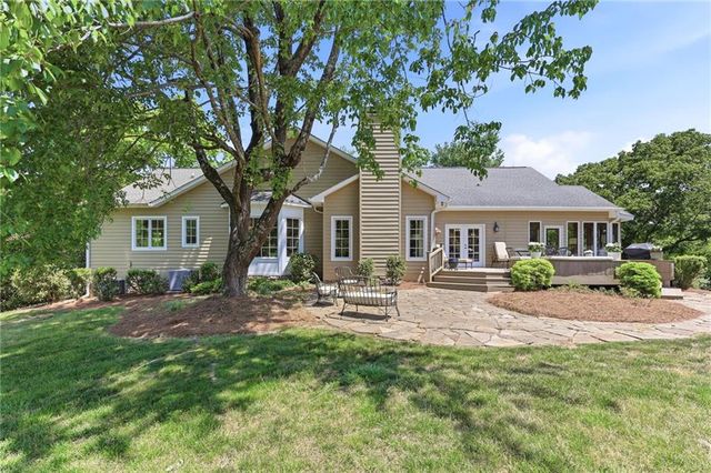 5030 Highland Road, Gainesville, GA 30506