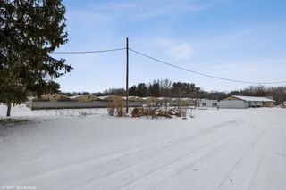 1430 S 3rd Street, Niles, MI 49120