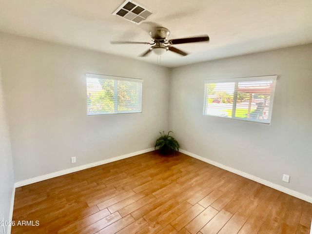 1601 W LAMAR Road, Phoenix, AZ 85015