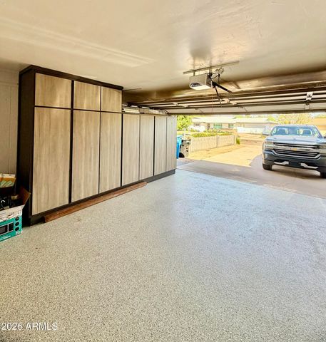 1601 W LAMAR Road, Phoenix, AZ 85015