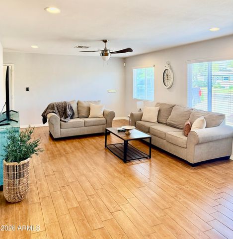 1601 W LAMAR Road, Phoenix, AZ 85015