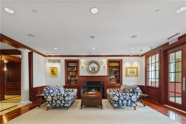1 Tower Drive 306, Portsmouth, RI 02871
