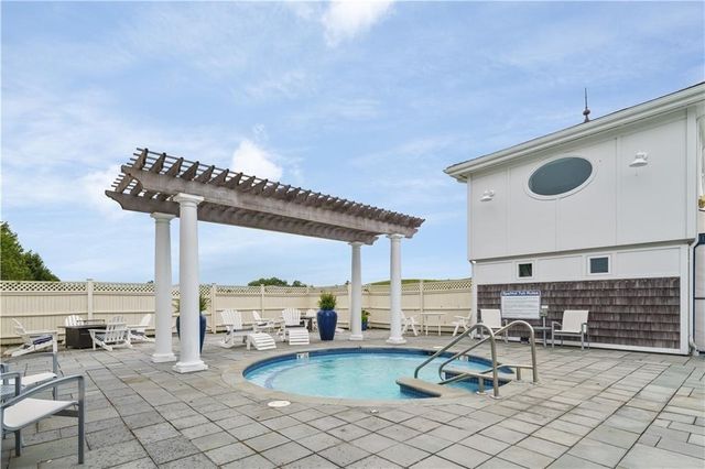 1 Tower Drive 306, Portsmouth, RI 02871