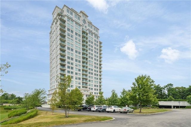 1 Tower Drive 306, Portsmouth, RI 02871