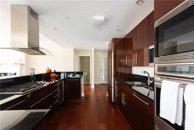 1 Tower Drive 306, Portsmouth, RI 02871