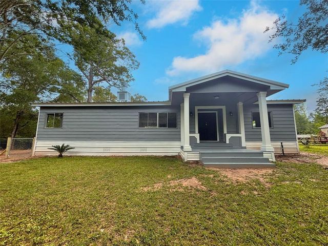 204 County Road 3201, Cleveland, TX 77327