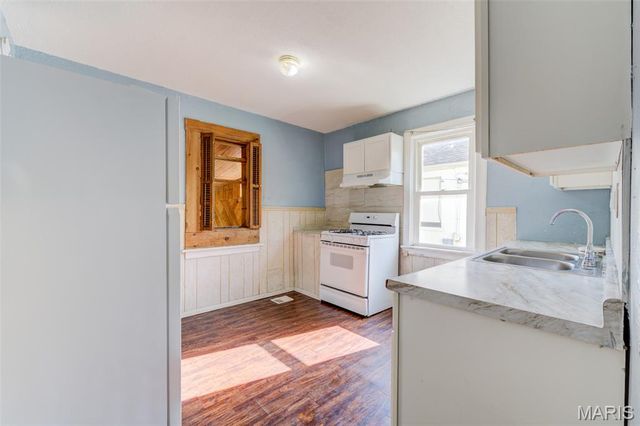 9721 Midland Boulevard, Overland, MO 63114