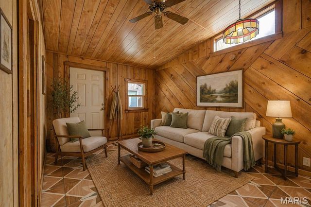 9721 Midland Boulevard, Overland, MO 63114