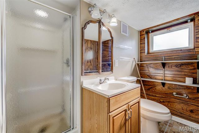 9721 Midland Boulevard, Overland, MO 63114