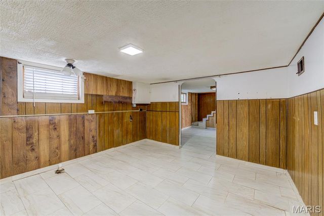 9721 Midland Boulevard, Overland, MO 63114