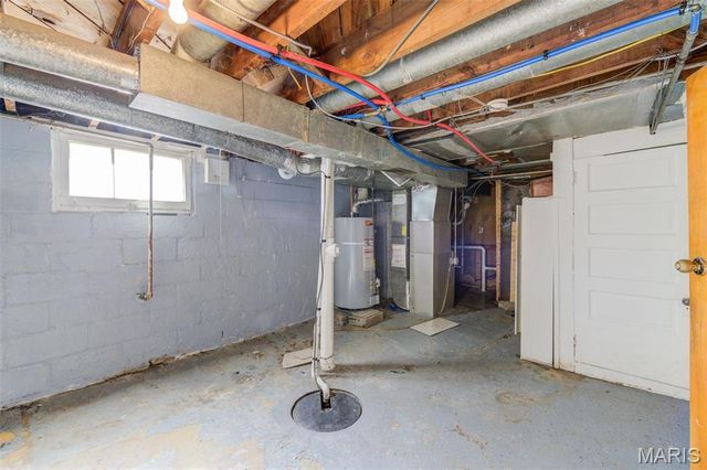 9721 Midland Boulevard, Overland, MO 63114