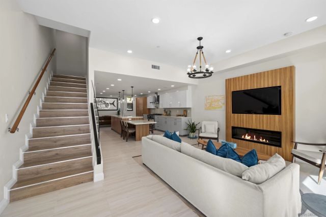 2925 Upshur, San Diego, CA 92106
