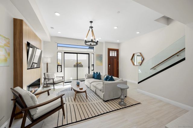2925 Upshur, San Diego, CA 92106