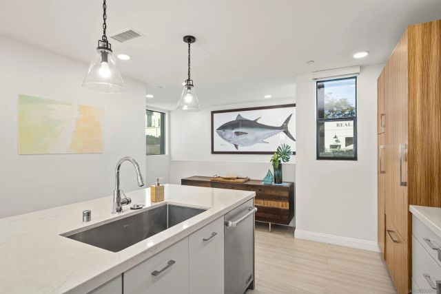 2925 Upshur, San Diego, CA 92106