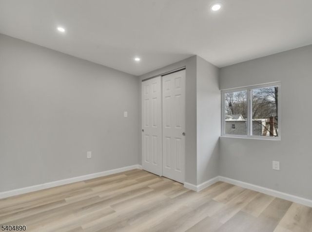 978 Rahway Ave, Woodbridge Twp., NJ 07001