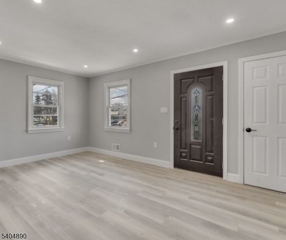 978 Rahway Ave, Woodbridge Twp., NJ 07001