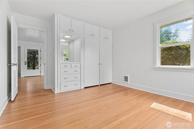 4541 Cable Street, Bellingham, WA 98229
