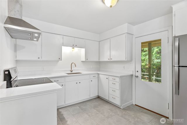 4541 Cable Street, Bellingham, WA 98229