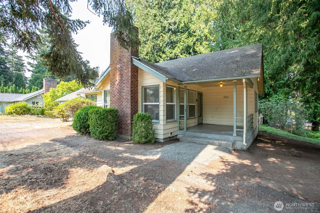 4541 Cable Street, Bellingham, WA 98229